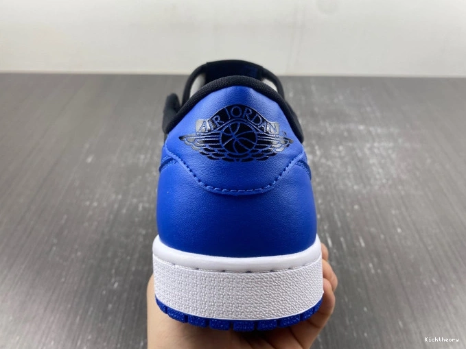 Kick Theory Low (2015) Jordan 1 Retro Royal 705329-004 0724